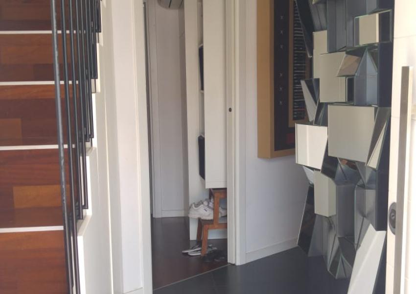 Pesaro, zona Muraglia - Casa Schiera / Porz.Casa in Vendita | Foto 2