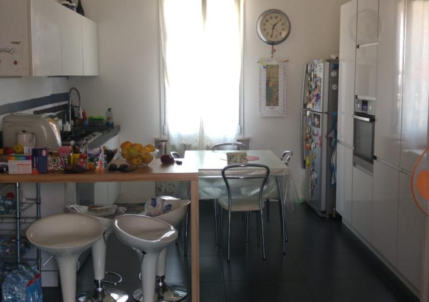 Pesaro, zona Muraglia - Casa Schiera / Porz.Casa in Vendita | Foto 3